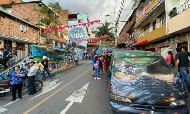 COMUNA 13 WINGMAN