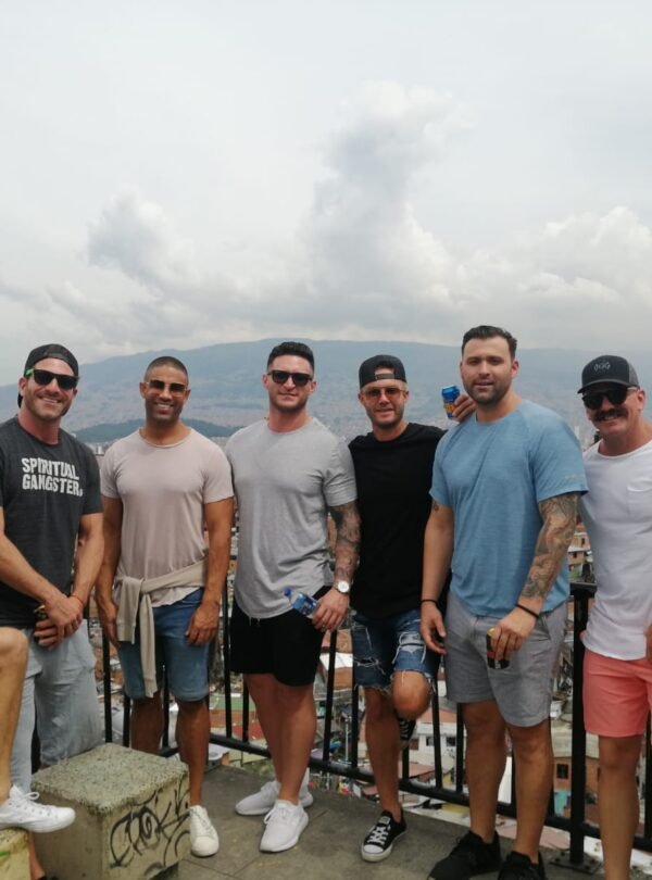 COMUNA 13 WINGMAN